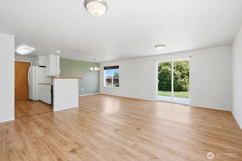 Property photo for 127 Northstone Parkway, Zillah photo 3