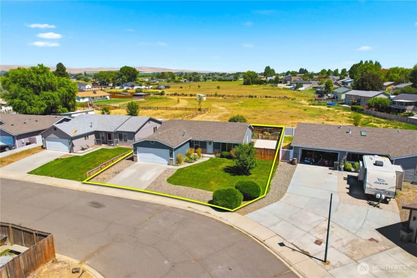 Property photo for 127 Northstone Parkway, Zillah photo 6