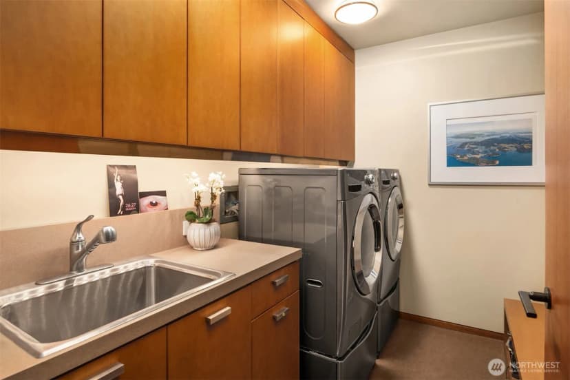 Property photo for 715 2nd Avenue #1504, Seattle photo 39