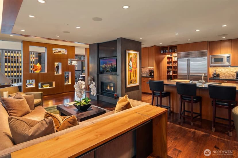 Property photo for 715 2nd Avenue #1504, Seattle photo 19
