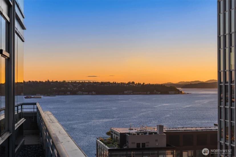 Property photo for 715 2nd Avenue #1504, Seattle photo 40