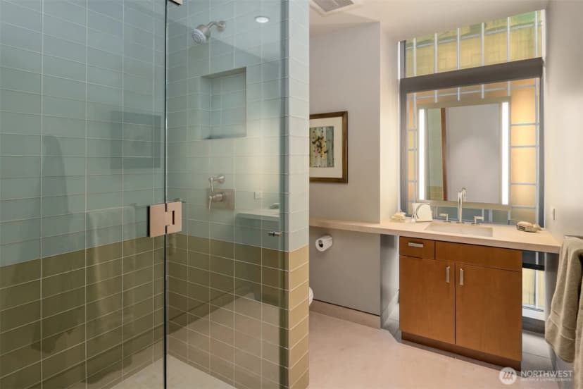 Property photo for 715 2nd Avenue #1504, Seattle photo 37