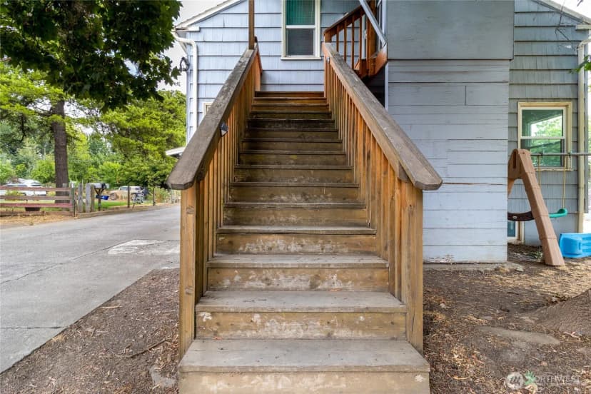 Property photo for 904 Se Birch Avenue, College Place photo 3