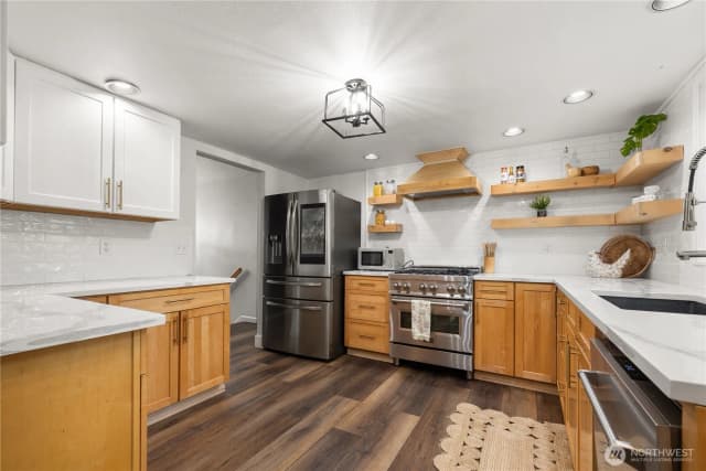 Property photo for 3331 Se Summer Place, Port Orchard photo 5