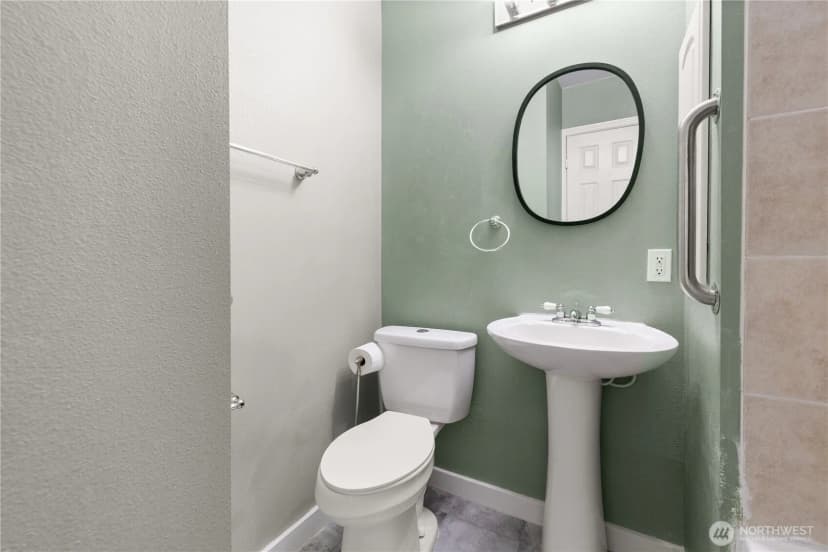 Property photo for 3331 Se Summer Place, Port Orchard photo 23