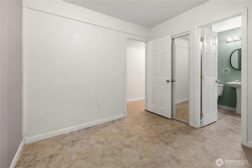 Property photo for 3331 Se Summer Place, Port Orchard photo 25