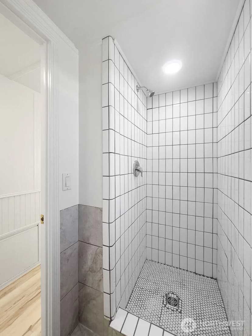 Property photo for 10 E Allison Street, Seattle photo 19