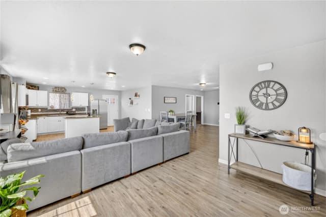 Property photo for 609 Eagle Nest Drive, Granger photo 5