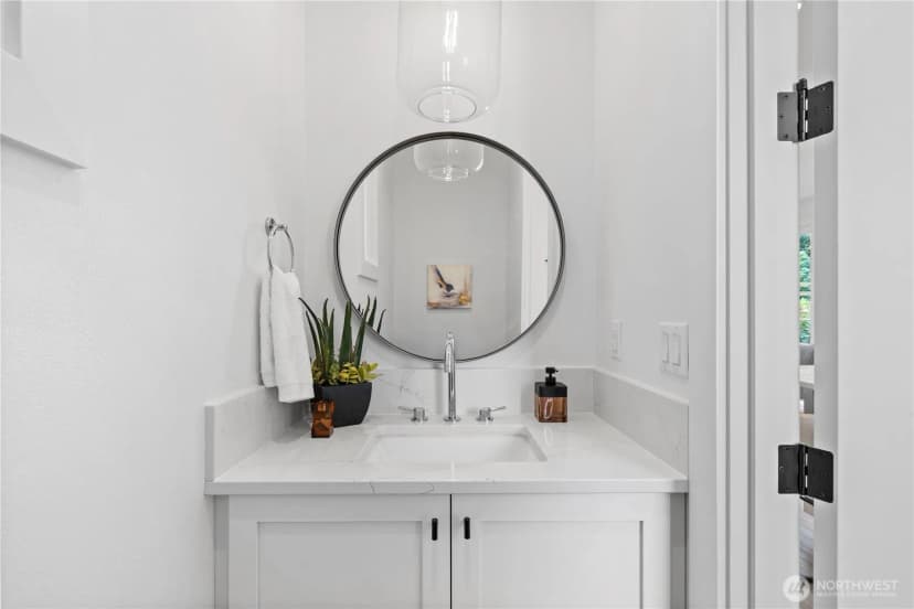 Property photo for 6915 55th Avenue S #b, Seattle photo 17