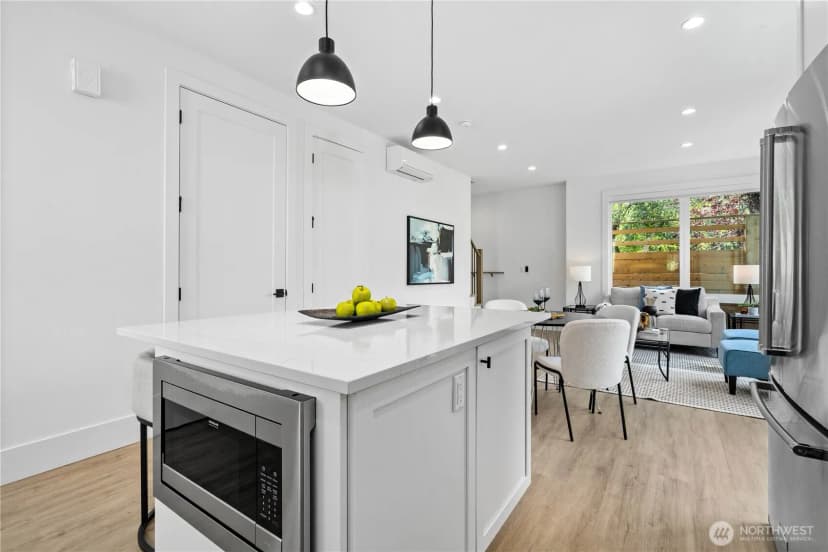 Property photo for 6915 55th Avenue S #b, Seattle photo 12
