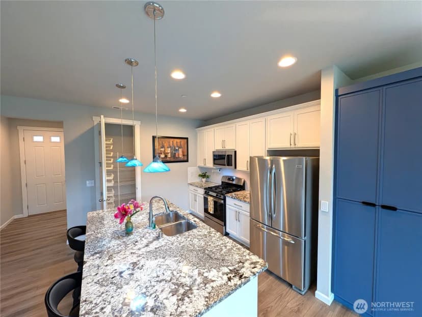 Property photo for 8406 57th Place Ne, Marysville photo 12