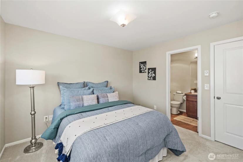 Property photo for 1912 113th Place Se, Everett photo 14