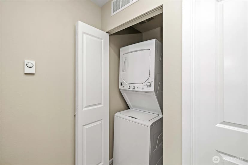 Property photo for 1912 113th Place Se, Everett photo 17