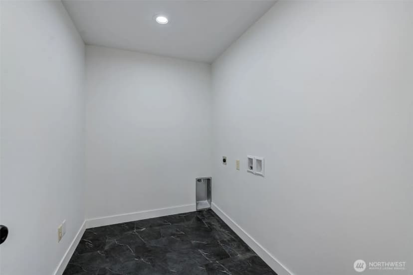 Property photo for 931 N Gale Avenue, East Wenatchee photo 16