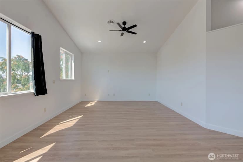Property photo for 931 N Gale Avenue, East Wenatchee photo 8
