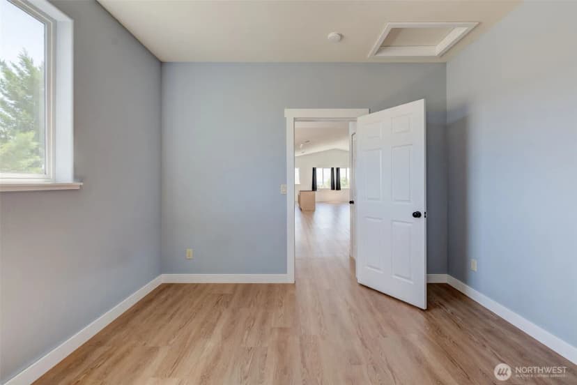 Property photo for 931 N Gale Avenue, East Wenatchee photo 22