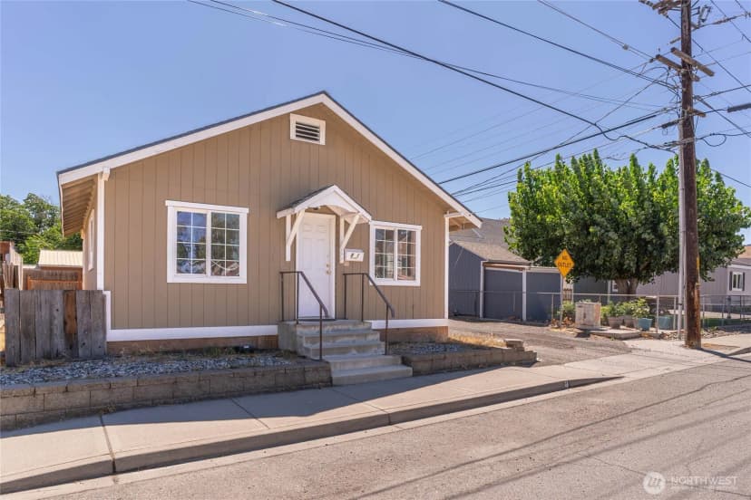 Property photo for 801 Peachey Street, Wenatchee photo 18
