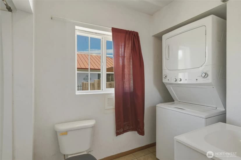 Property photo for 801 Peachey Street, Wenatchee photo 16