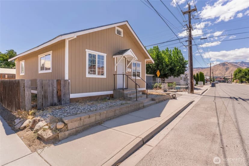 Property photo for 801 Peachey Street, Wenatchee photo 19
