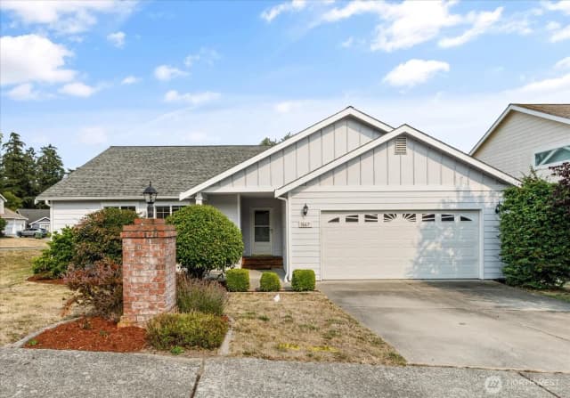 Property photo for 1667 Nw Almond Loop, Oak Harbor