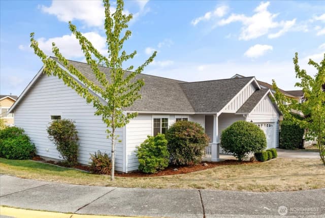 Property photo for 1667 Nw Almond Loop, Oak Harbor photo 3