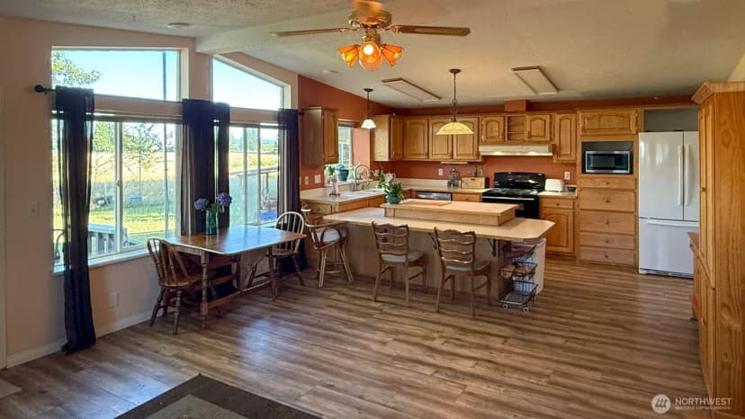 Property photo for 179 Bay Road, Winlock photo 25