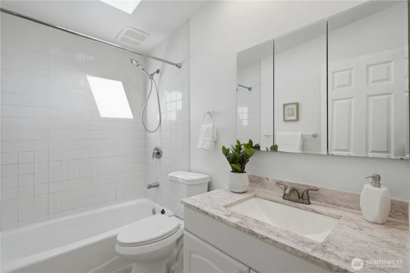 Property photo for 12039 Se 42nd St, Bellevue photo 16