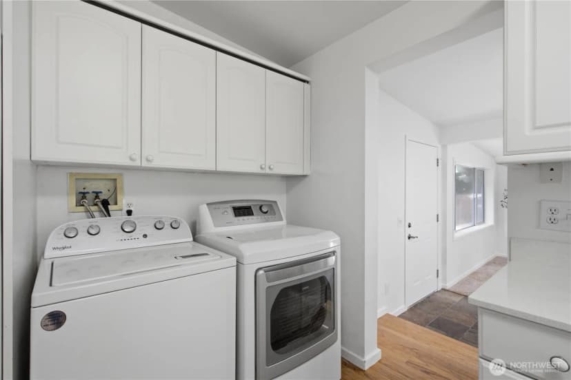 Property photo for 12039 Se 42nd St, Bellevue photo 11