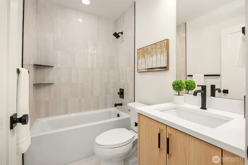 Property photo for 1506 N 100th Street, Seattle photo 10