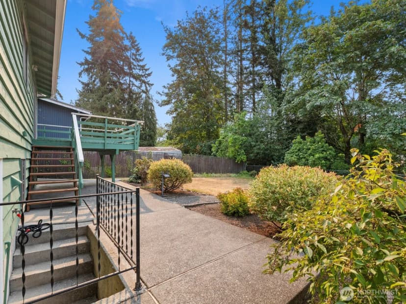 Property photo for 1839 N 185th Street, Shoreline photo 12