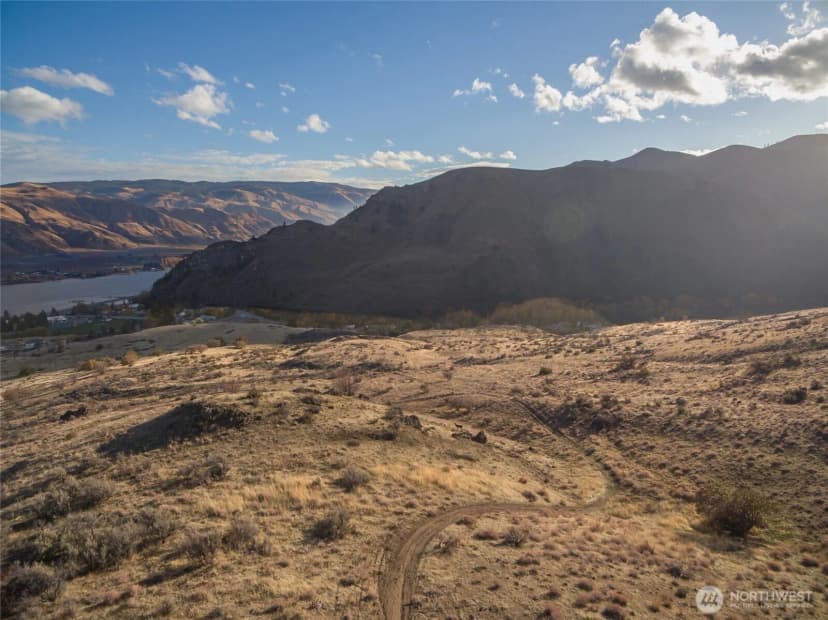 Property photo for 0 Auvil Avenue, Entiat photo 6