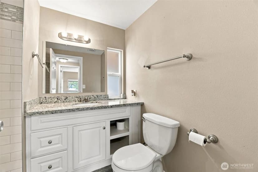 Property photo for 13104 Ridge Circle E, Bonney Lake photo 14