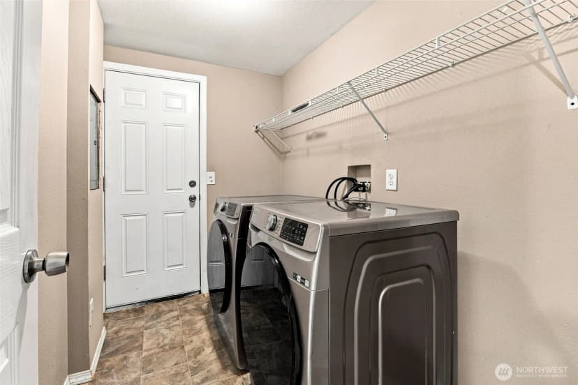Property photo for 13104 Ridge Circle E, Bonney Lake photo 13