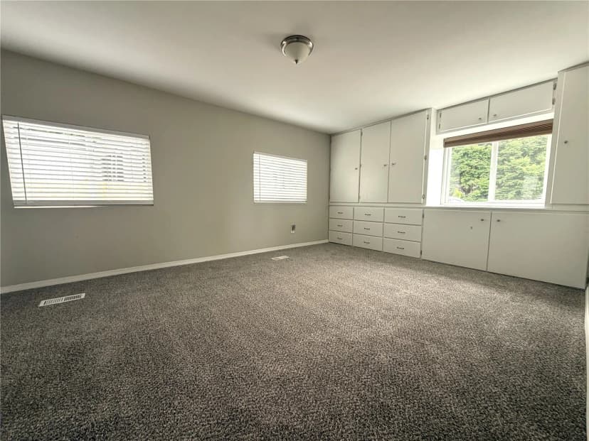 Property photo for 13104 Ridge Circle E, Bonney Lake photo 9