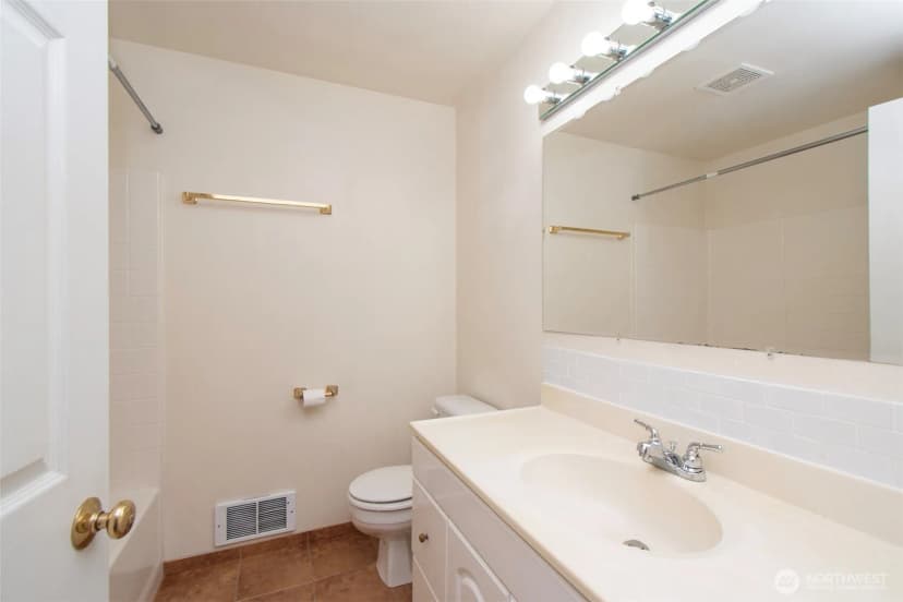Property photo for 2610 S Washington Street, Port Angeles photo 18