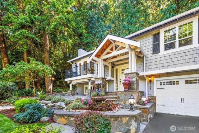 Property photo for 153 221st Avenue Ne, Sammamish photo 4