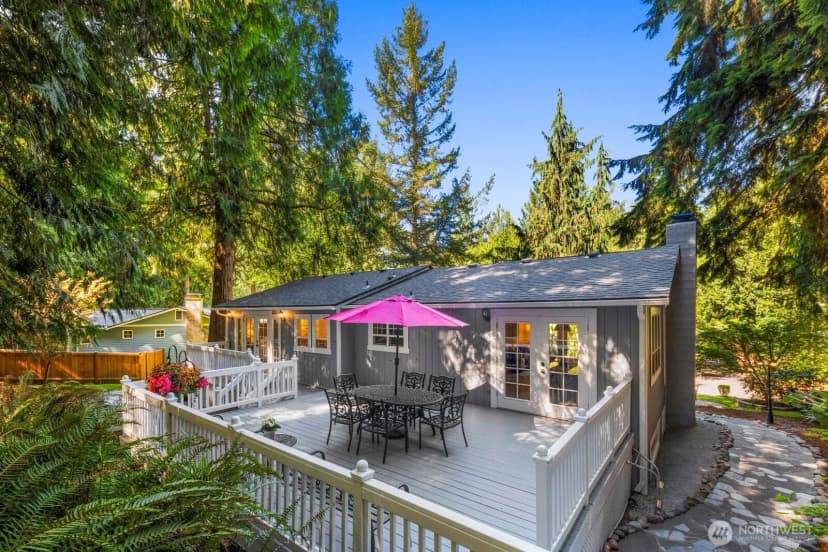 Property photo for 153 221st Avenue Ne, Sammamish photo 35