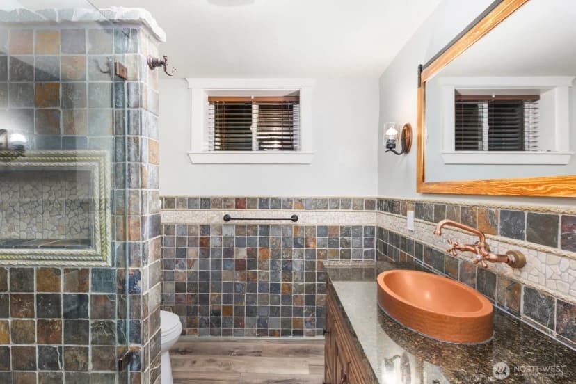 Property photo for 153 221st Avenue Ne, Sammamish photo 25
