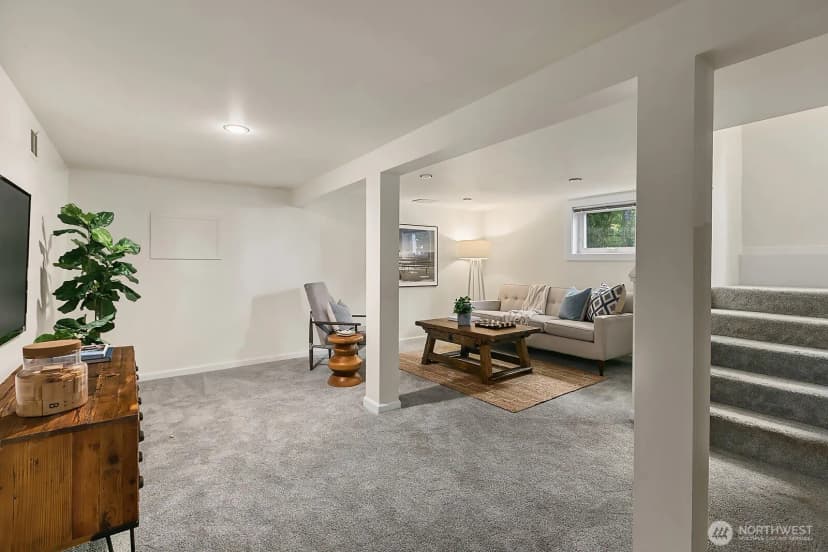 Property photo for 918 18th Avenue E, Seattle photo 27
