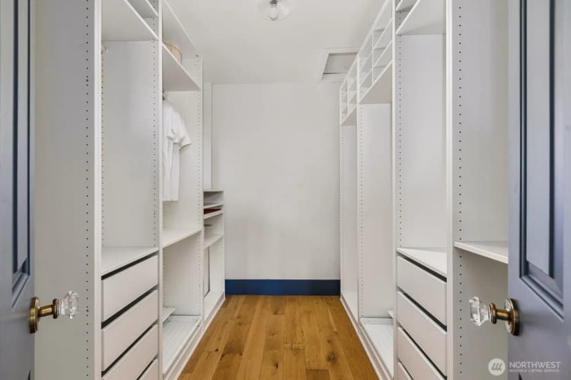 Property photo for 918 18th Avenue E, Seattle photo 22