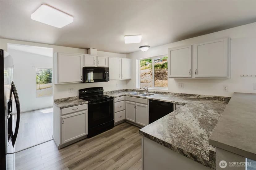 Property photo for 5151 E Pickering Road, Shelton photo 10