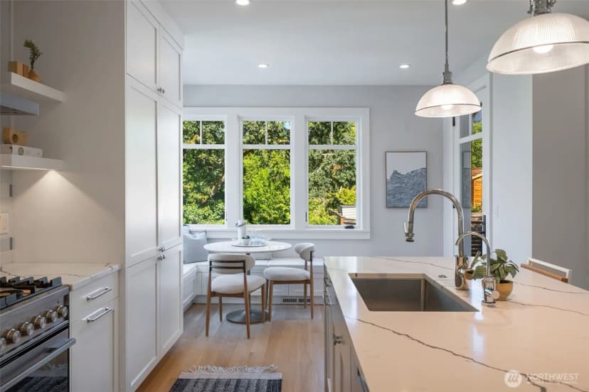 Property photo for 2910 9th Avenue W, Seattle photo 15