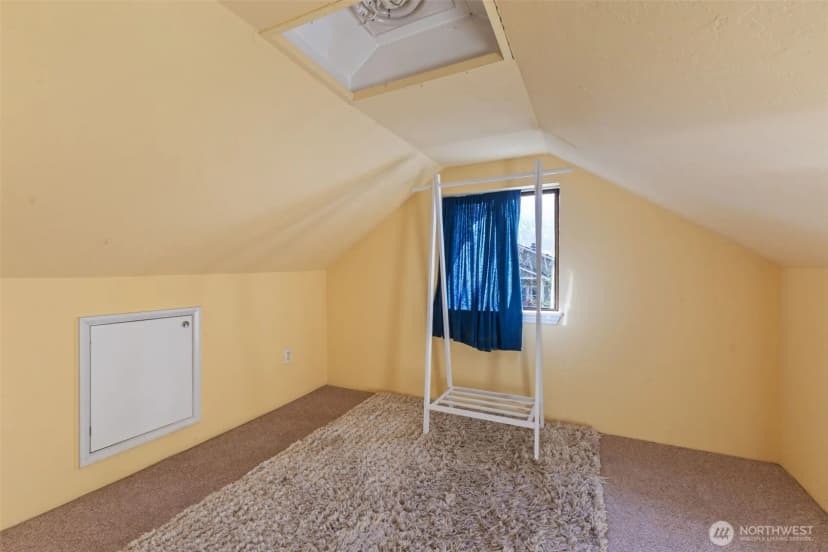 Property photo for 1213 Rhobina Street, Centralia photo 15