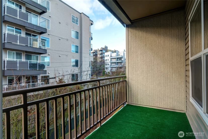 Property photo for 3221 Sw Avalon Way #313, Seattle photo 24