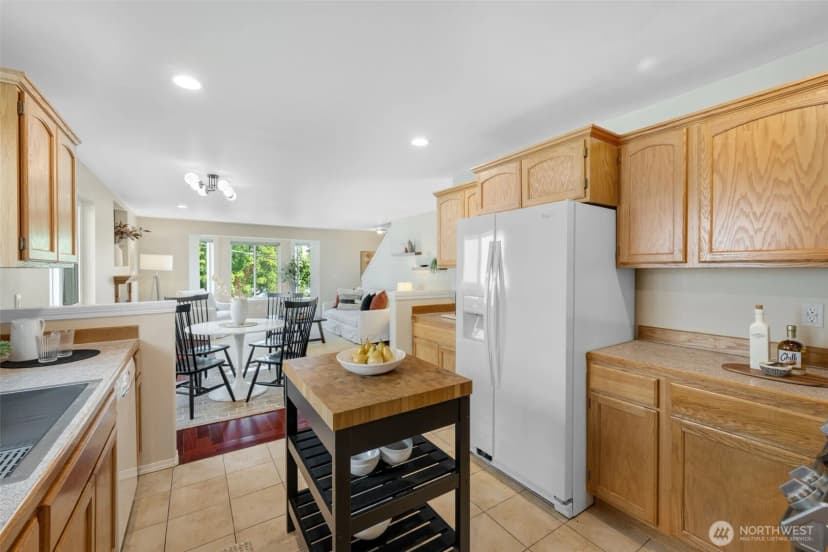 Property photo for 4084 Letitia Avenue S, Seattle photo 8