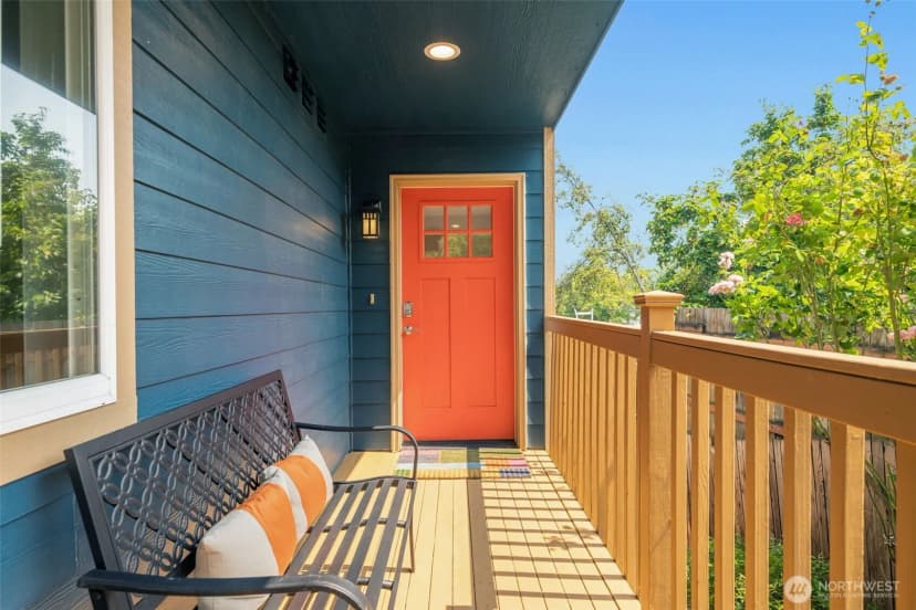 Property photo for 4084 Letitia Avenue S, Seattle photo 2