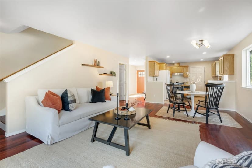 Property photo for 4084 Letitia Avenue S, Seattle photo 6
