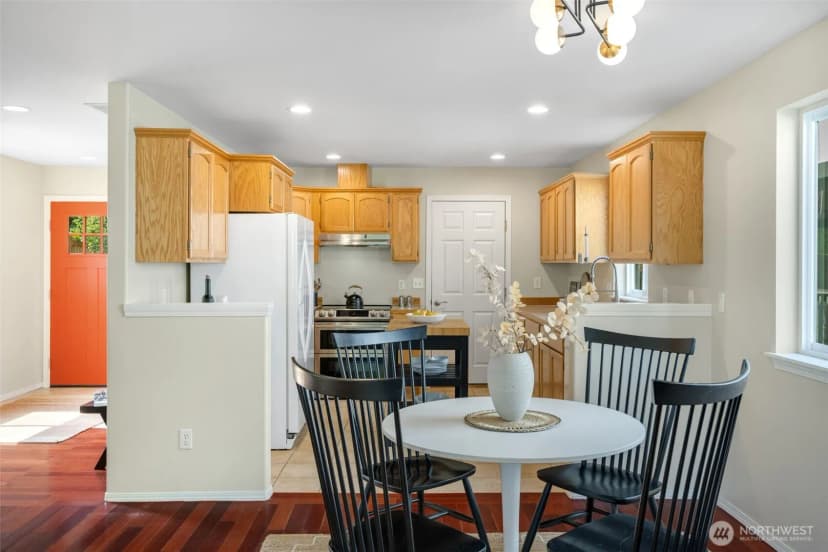 Property photo for 4084 Letitia Avenue S, Seattle photo 11