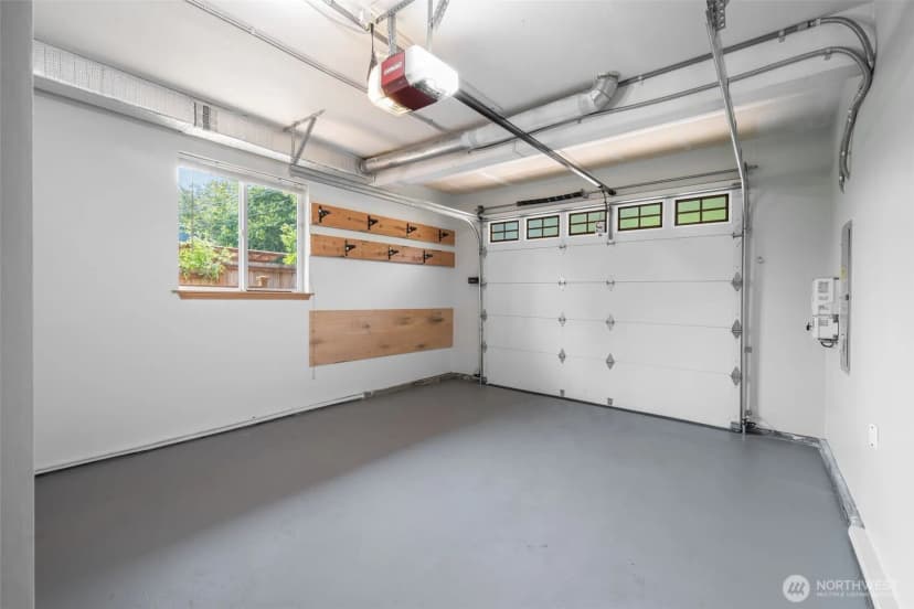 Property photo for 4084 Letitia Avenue S, Seattle photo 28