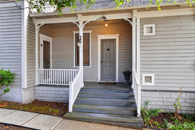 Property photo for 115 3rd Avenue N, Edmonds photo 12